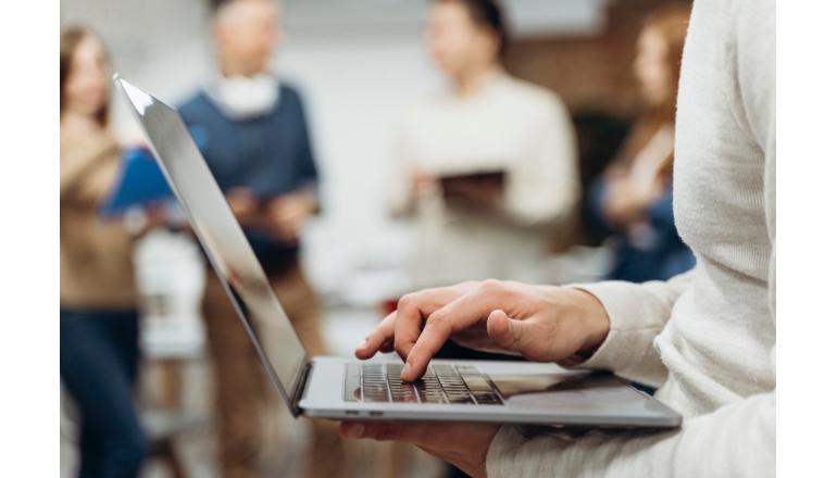 Formarse Hoy es Invertir en el Mañana: ¿Por Qué No Esperar Más?